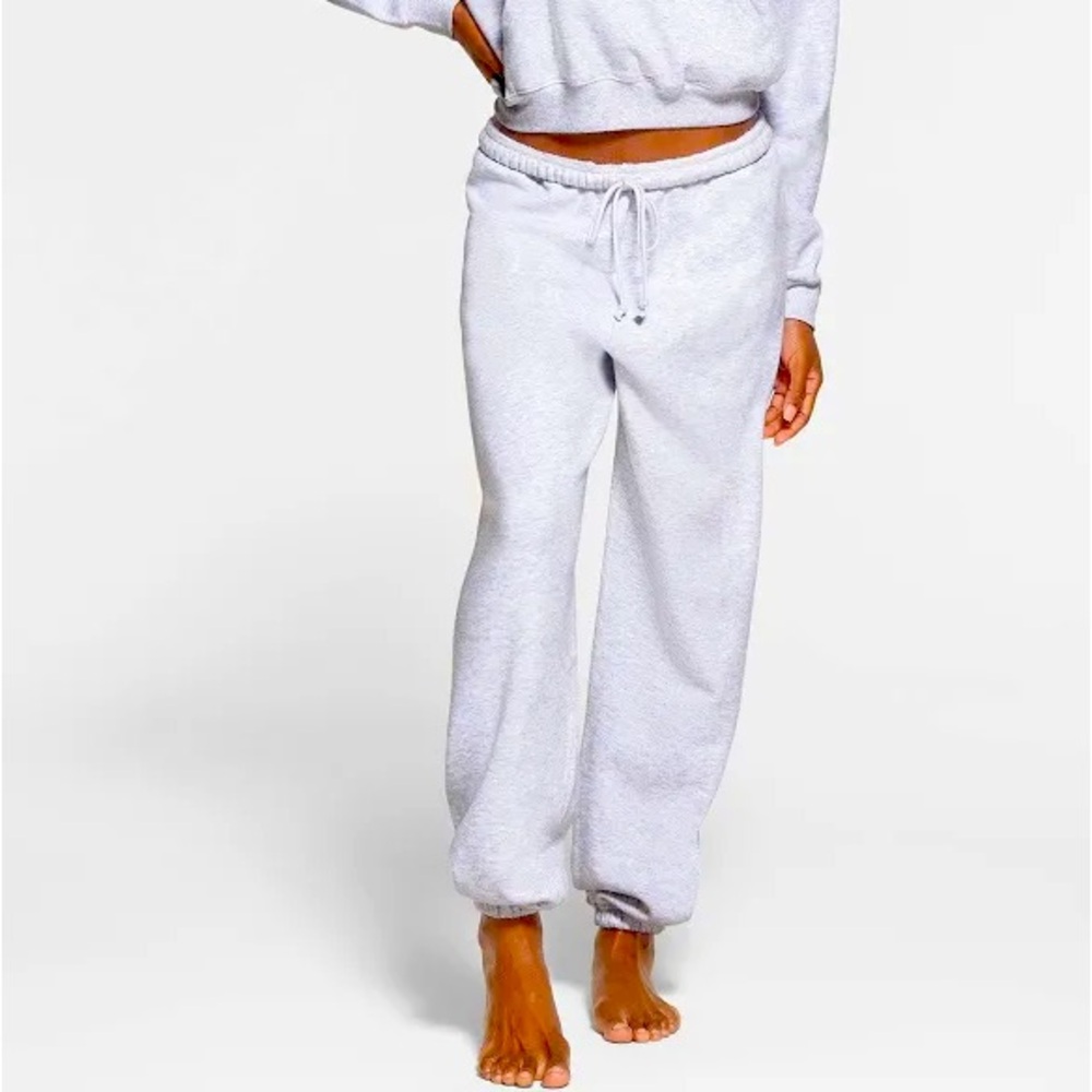 Skims drawstring joggers size small